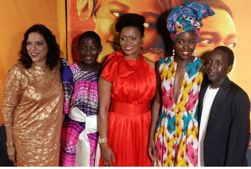 Queen of Katwe cast pose with the queen of Buganda Sylivia Nabagereka